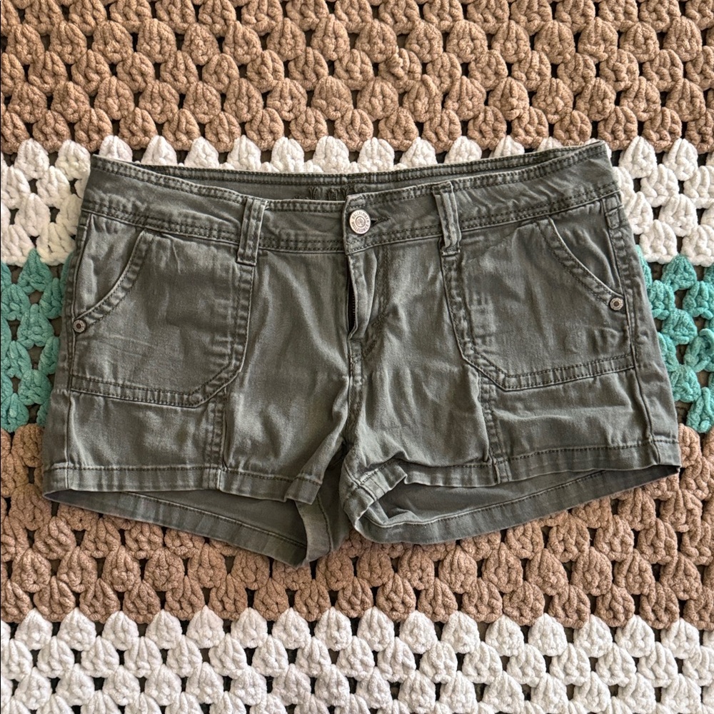 Olive Green Shorts Womans Jrs sz 13